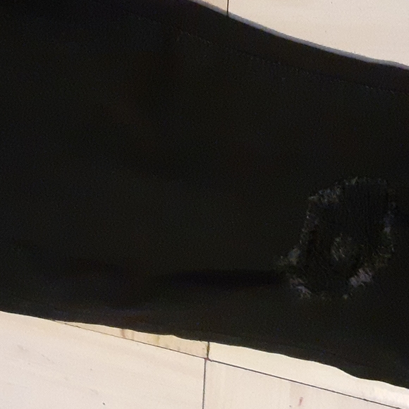 Ripped jeans - Picture 2 of 4